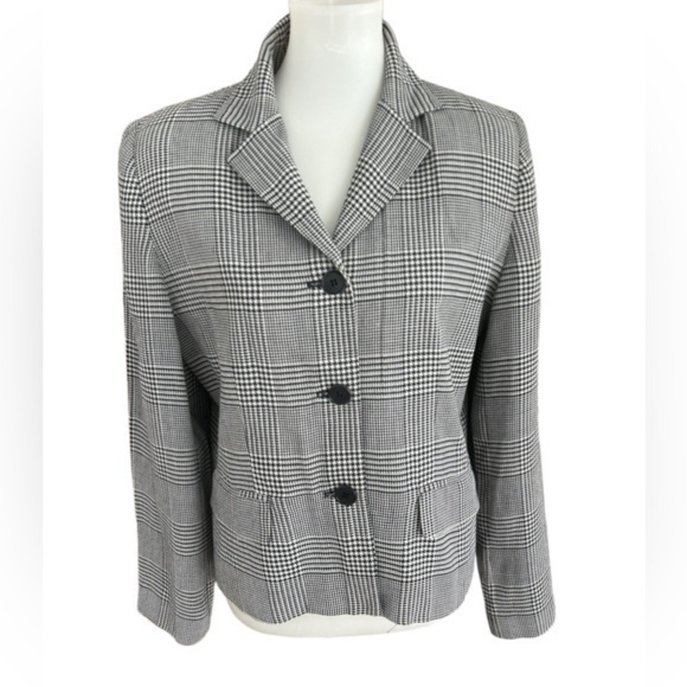 Ann Taylor houndstooth blazer